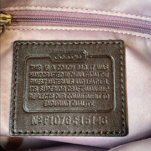Authentic coach handbag - Picture 6 of 9